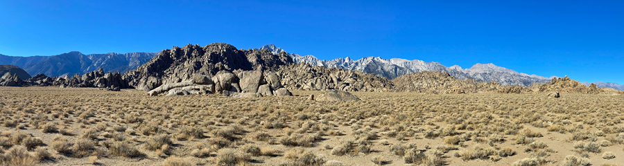 Alabama Hills at Sierra Nevada in CA