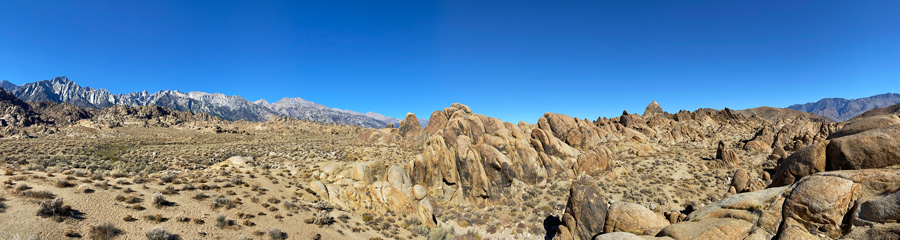 Alabama Hills at Sierra Nevada in CA