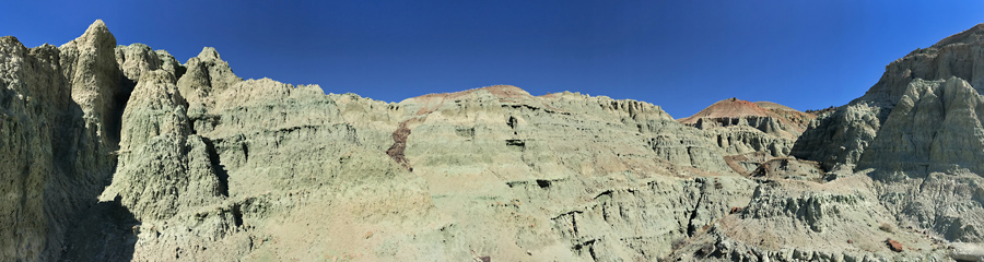 Blue Basin and Island in Time at Fossil Beds in OR